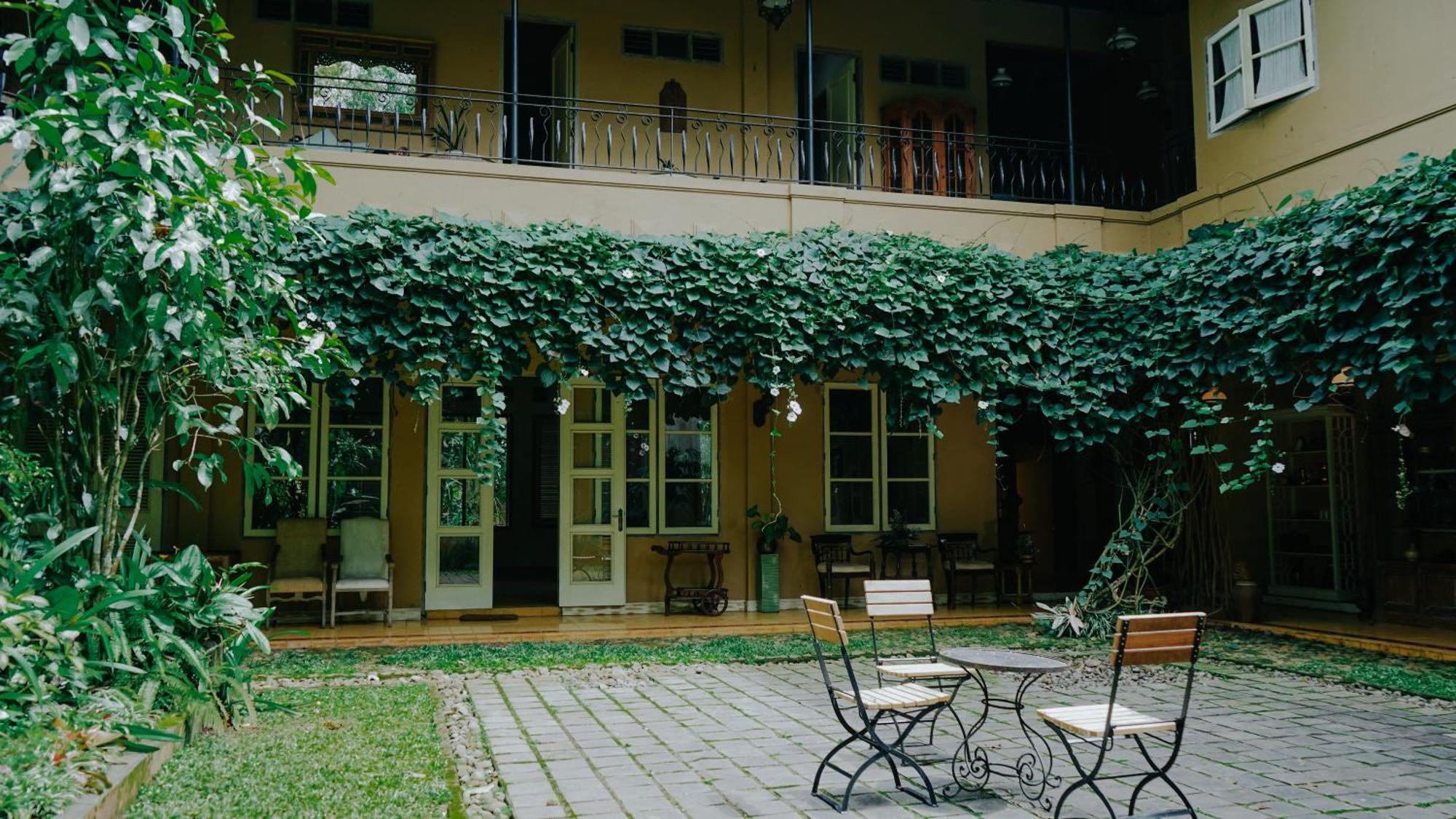 Kayu Arum Resort Salatiga Exterior photo