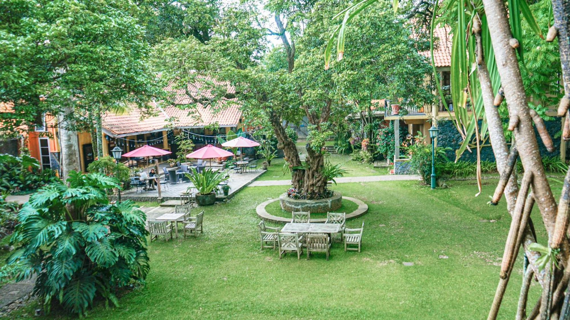 Kayu Arum Resort Salatiga Exterior photo